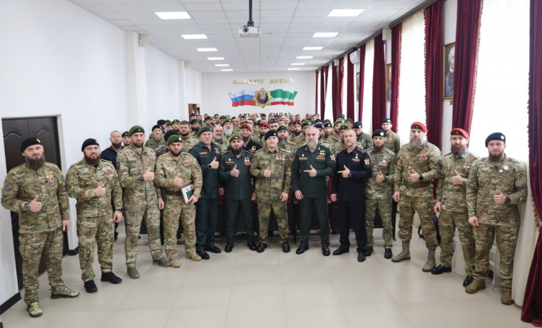 В Управлении Росгвардии по ЧР состоялось собрание, посвященное Дню войск национальной гвардии РФ