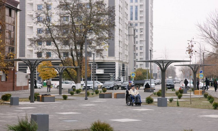 В Гудермесе открыли пешеходный бульвар после благоустройства