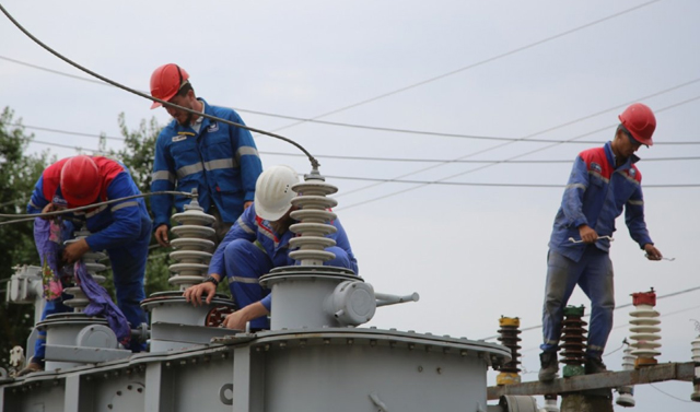 Энергетики приступили к восстановлению электричества в Ачхой-Мартановском районе Чечни
