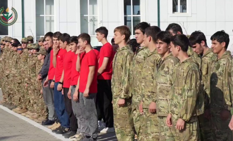 В Грозном прошла военно-патриотическая игра «Мы – защитники Отечества»