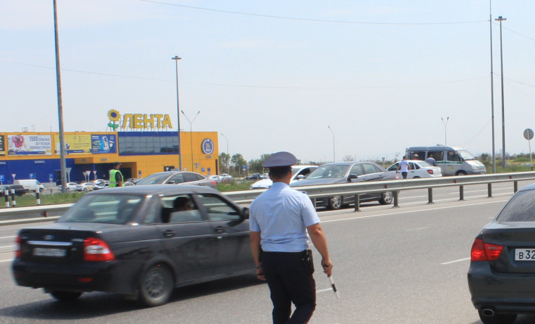 В ЧР с водителей, оштрафованных за проезд на красный сигнал светофора, взыскано свыше 2 млн. рублей