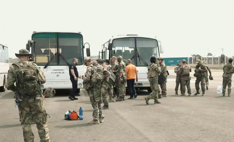 Из аэропорта Грозного в зону СВО отправился новый борт с добровольцами