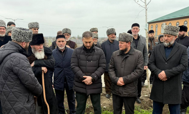 В селе Чечен-Аул стартовало строительство медресе на 400 учащихся