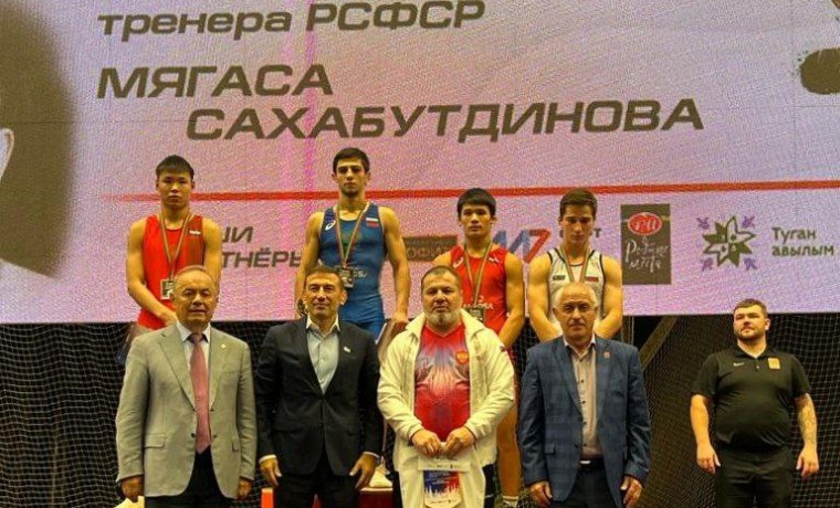 Борец из ЧР стал золотым призером Всероссийских соревнований по греко-римской борьбе среди юниоров