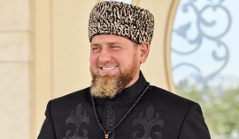 Рамзан Кадыров поздравил жителей ЧР с Днем гражданского согласия и единения