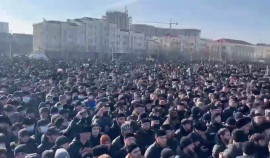 Более 400 тысяч человек собралось на митинге в центре Грозного