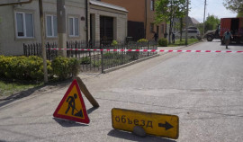 В Грозном реконструируют водопровод по улице Индербиева