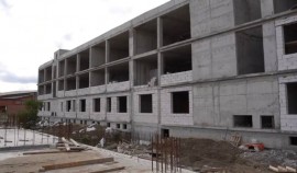 В Байсангуровском районе Грозного строится школа на 2500 мест