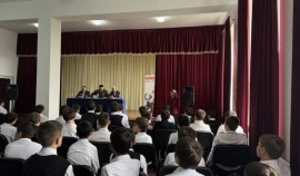 В школе Герменчука почтили память погибших при исполнении сотрудников ОВД