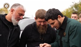 Рамзан Кадыров посетил стройплощадку, на которой появится база для нового батальона