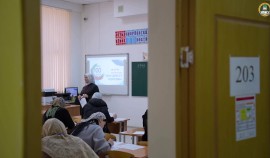Родители старшеклассников приняли участие в акции по сдаче ЕГЭ в Грозном