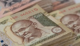 ВТБ открывает счета в индийских рупиях