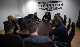 В Грозном прошло совещание команды проекта «Аллея Героев»