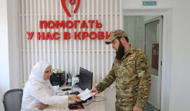 Минометная батарея Росгвардии поддержала донорскую акцию в Грозном