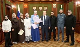 В Парламенте ЧР состоялось награждение сотрудников РОФ им. А.-Х. Кадырова в связи с 22-летием фонда