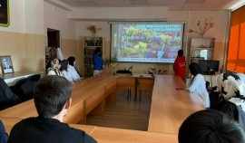 В ЧГУ им. А. А Кадырова прошла лекция ко Дню посадки цветов