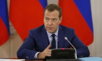 Медведев поручил Минздраву повысить продолжительность жизни в России до 76 лет
