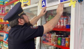 В Правобережном полицейские проверили соблюдение запрета на продажу энергетиков несовершеннолетним
