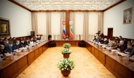 Глава Чеченской Республики провел большое совещание в Грозном