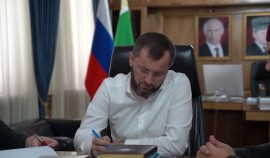 Хож-Бауди Дааев провел аппаратное совещание