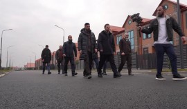 Хас-Магомед Кадыров провел инспекцию таунхаусов перед открытием| грозный, чгтрк