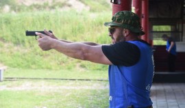 Команда Росгвардии победила на чемпионате по служебному биатлону в Грозном