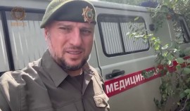 РОФ им. А.-Х. Кадырова передал автомобили для оказания медпомощи раненным