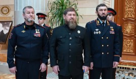 Рамзан Кадыров вручил государственные награды России и ЧР сотрудникам правоохранительных органов