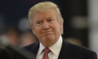 Дональд Трамп назвал пресс-секретаря Обамы «глупым парнем»