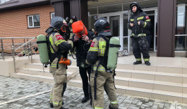 Пожарные МЧС провели учебную тренировку в Грозненской школе