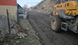 В горном селе Бетти-Мохк обновили дорогу по просьбе вдовы участника СВО