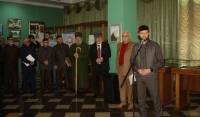 В Грозном проходит выставка Зайнди Аласханова «Художник и время»