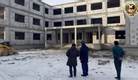 Прокурор Ахматовского района провел проверку соблюдения законности при строительстве школы в Грозном