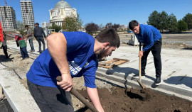 Активисты «Молодой Гвардии Единой России» провели субботник в Грозном
