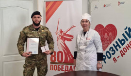 Офицер ОМОН «АХМАТ-Крепость» стал почетным донором России