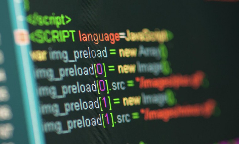 Минцифры опровергает информацию об ужесточении условий включения в реестр российского ПО