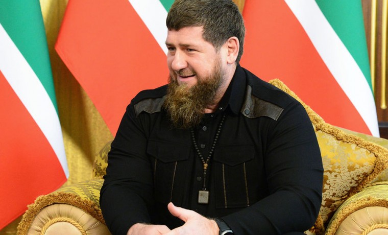 Рамзан Кадыров поздравил работников образования с профессиональным праздником