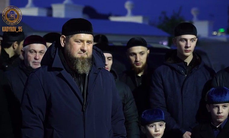 Семья Кадыровых встретила Ид аль-Фитр в родовом селе Ахмат-Юрт