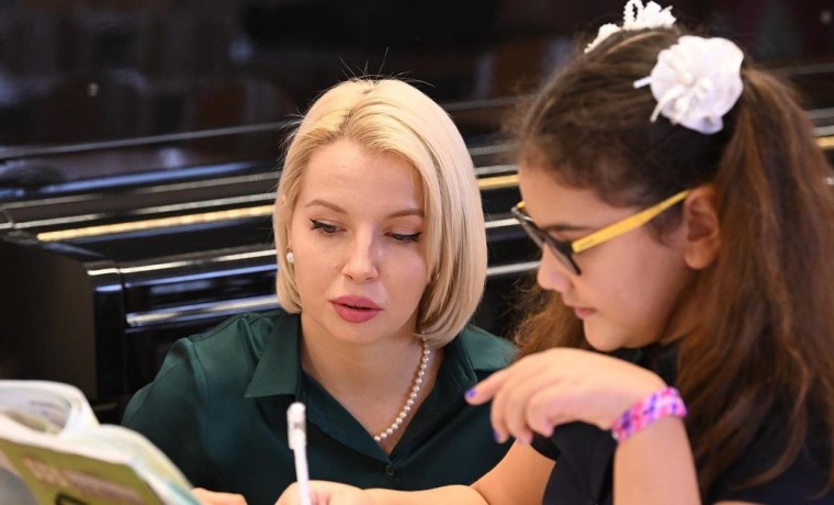 Свыше 1,2 тыс. вакансий закроют в РФ по программе «Земский учитель»