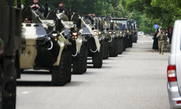 В Грозном состоялся военный парад, посвященный 77-й годовщине Победы в ВОВ