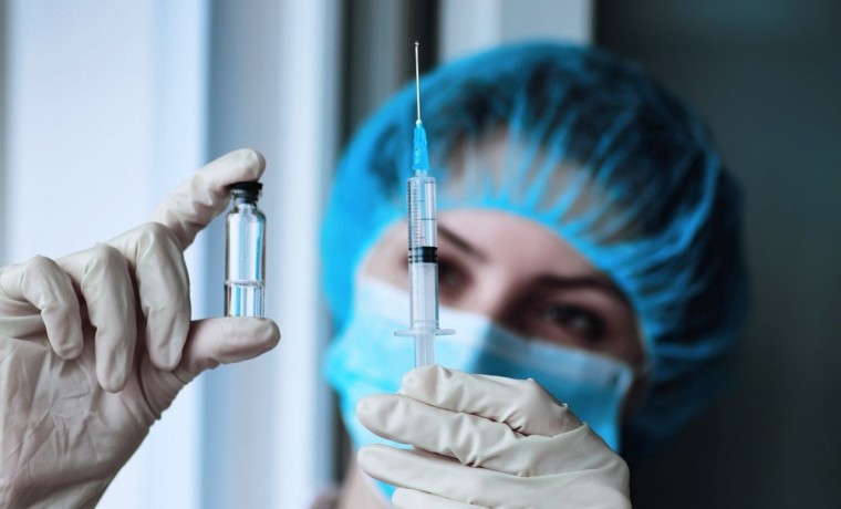 Минздрав требует наращивать выпуск вакцин без снижения качества