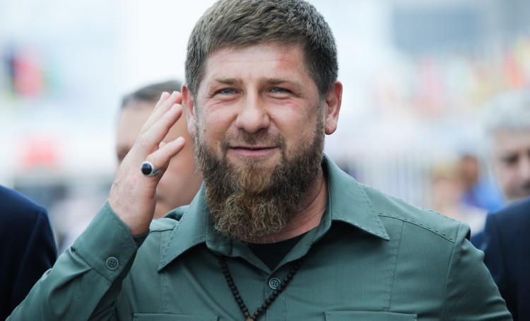 Рамзан Кадыров посетил строительную площадку в посёлке Ханкала