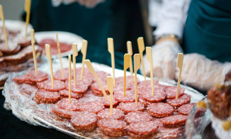 Для жителей Чеченской Республики проведут дегустацию колбасы