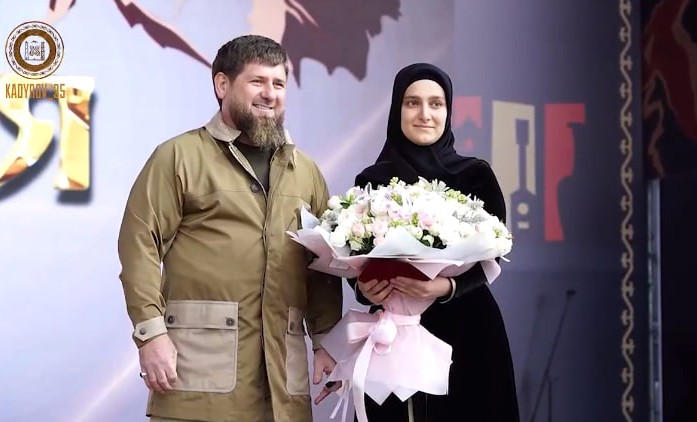 Рамзан Кадыров поздравил работников культуры с профессиональным праздником