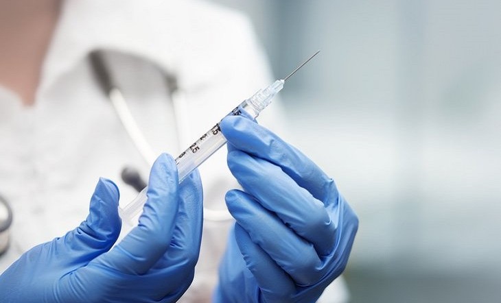 Россиян призывают ревакцинироваться от коронавируса на фоне роста числа заболевших