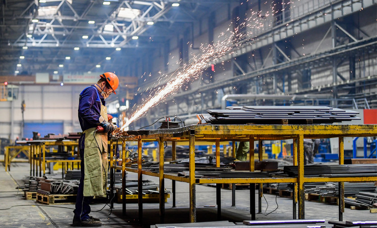 За 2021 год объем промышленного производства в ЧР вырос на 7,5 %
