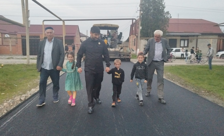 В Серноводском районе завершено благоустройство и строительство дороги по улице Н. Асуева