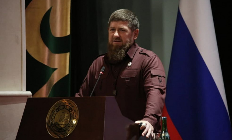 Рамзан Кадыров поздравил соотечественников с Днем народного единства