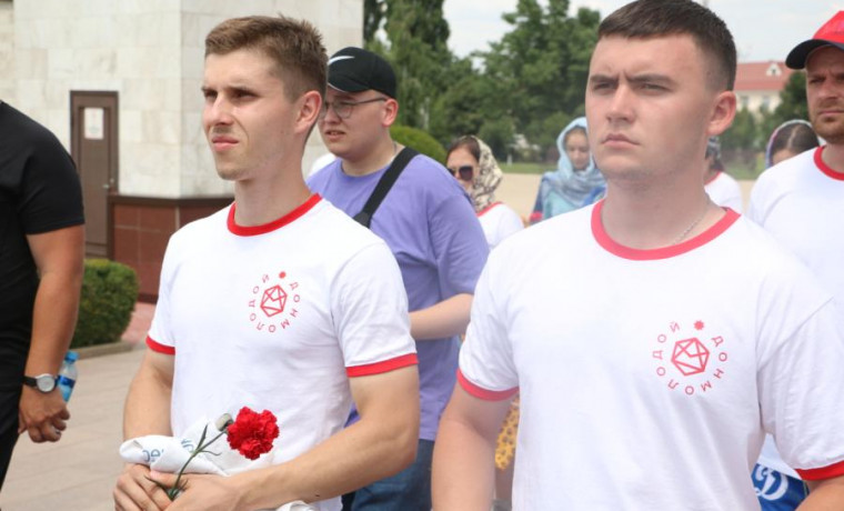 Грозный посетили участники автопробега патриотического движения  "Дороги славы — наша история"