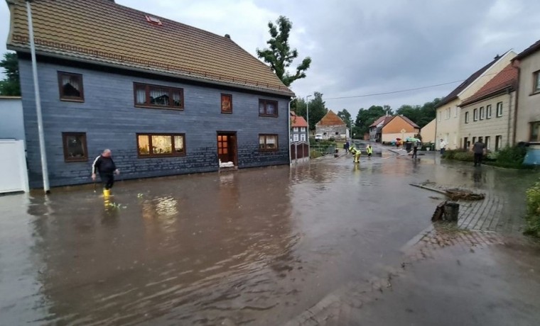 Около 60 человек пропали без вести в результате наводнения в Германии